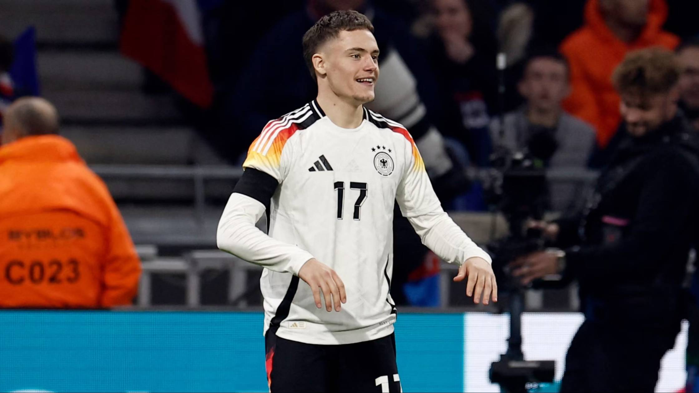 Real Madrid quan tâm đến việc ký hợp đồng với Florian Wirtz trong năm 2025 2 Florian Wirtz Ngôi sao trẻ đầy triển vọng của bóng đá châu Âu